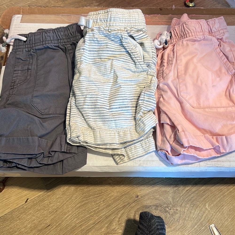 Bundle of toddler boys 2T shorts